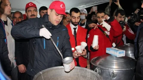 Çanakkale'de 25 Bin Kişi Yürüdü