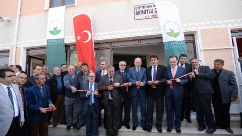 Armutlu Cami Yenilendi