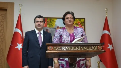 Gana Dışişleri Bakanı Kayseri'de Ziyarette Bulundu