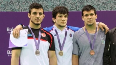 Bursa'nın Güreş Başarısı Bakü'de Tescillendi