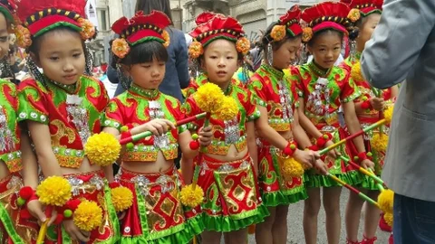 Dünya Çocukları İstiklal Caddesi'nde Buluştu