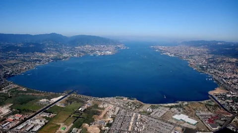 İzmit Körfezi'nde Kızıl Görüntü Nedenleri