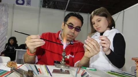 Kocaeli'de Çocuklar Sanat Öğreniyor