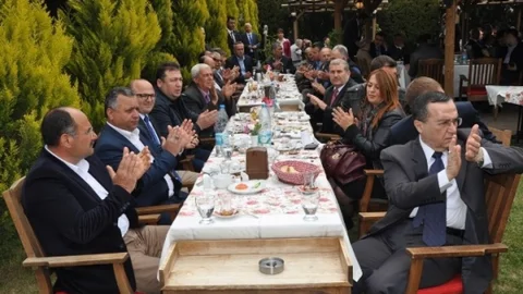 İzmir'de Bakan Eroğlu Açıklama Yaptı