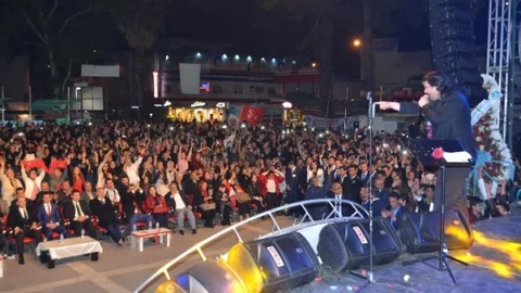 Ülkü Ocakları'ndan İktidara Yürüyüş Gecesi