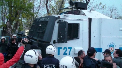 Kadıköy'de Polis Müdahale Etti