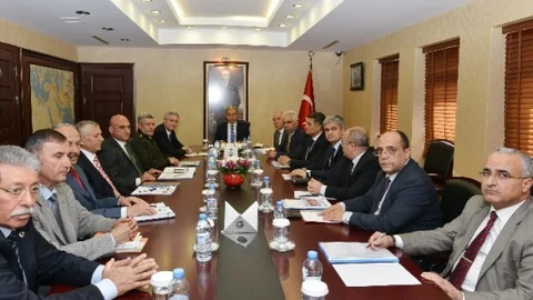 Adana'da Trafik Güvenliği Toplantısı