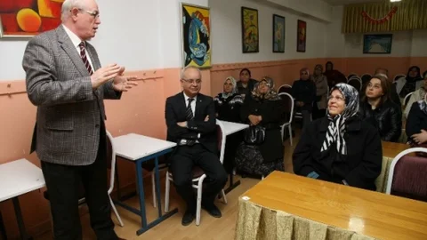 Odunpazarı'nda Veliler Seminerde Buluştu