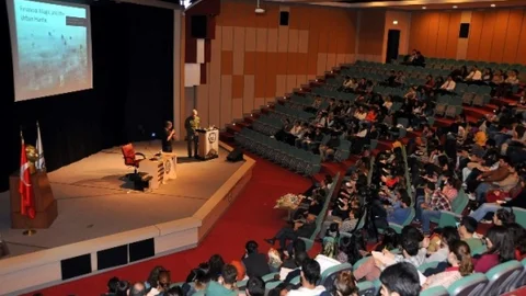 Michael Goldman ADÜ'de Konferans Verdi