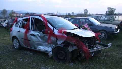 Çanakkale'de Düğün Aracı Kazası