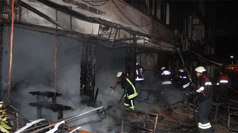 Samsun'da Kafe Kundaklandı