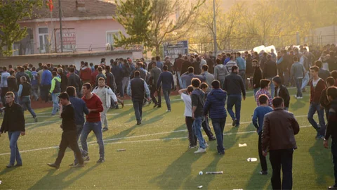 Bilecik'te Maç Sonu Olaylar Patlak Verdi