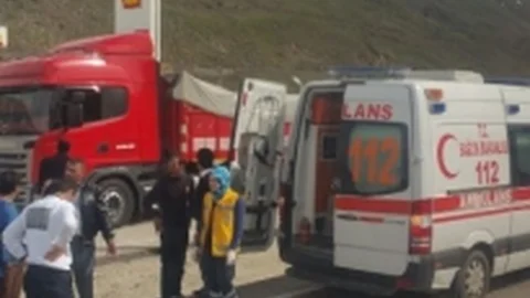 Pasinler'de Trafik Kazası Can Aldı