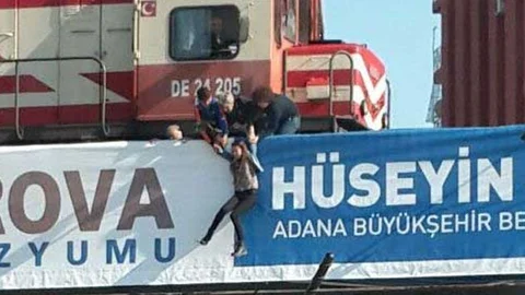 Adana'da Genç Kız Kurtarıldı