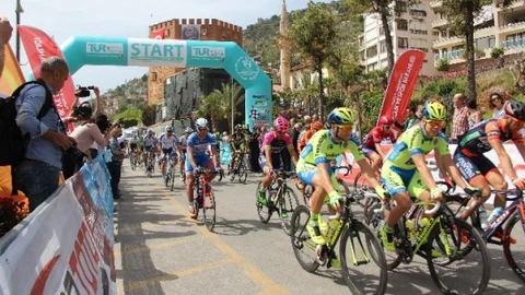 Cumhurbaşkanlığı Bisiklet Turu Başladı