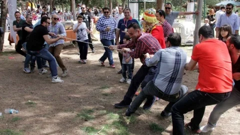 Çocukların ve Ailelerin Buluşması Adana'da