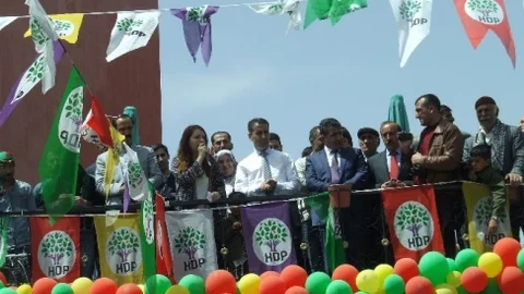 HDP Malazgirt'te Seçim Bürosu Açtı