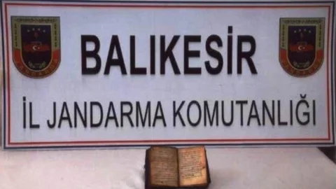 Bandırma'da Tarihi Tevrat Bulundu