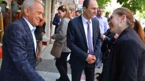 Manisa'da MHP Adayı Coşkun Ziyaretlerde Bulundu