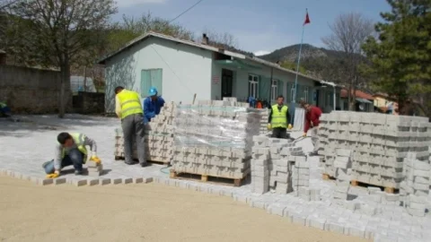 Keles'te Mahalle Düzenlemesi Yapılıyor