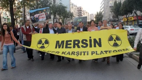 Mersin'de Çernobil Anma Yürüyüşü