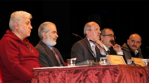 Sadettin Kaplan’a Saygı Gecesi Düzenlendi