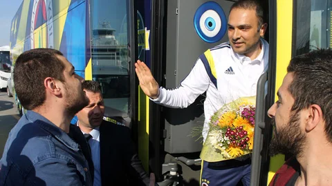 Fenerbahçe Yalova'da Tek Taraftarla Karşılandı