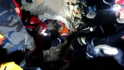 Türk Ekipten Nepal'deki Kurtarma Operasyonu