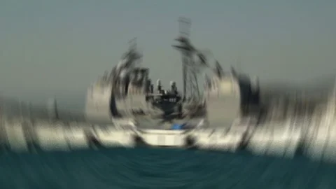 İran Amerikan Gemisine El Koydu İddiası