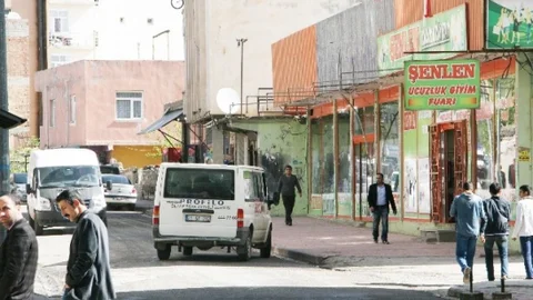 Silvan'da Kahvehaneye Silahlı Saldırı