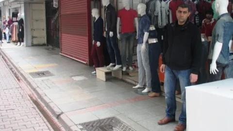 İzmit'te Kaldırım İşgali Engelleniyor