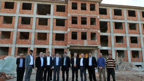 Kepez'de Okul İnşaatları İncelendi