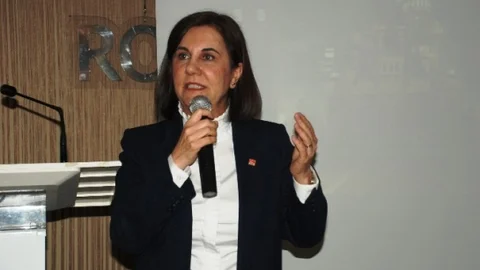 CHP Kadın Adayları Seçilebilir Sıralarda Yer Aldı