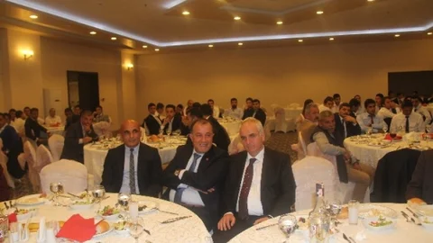 Mersin'de Kadir Tozlu'ya Sürpriz Doğum Günü