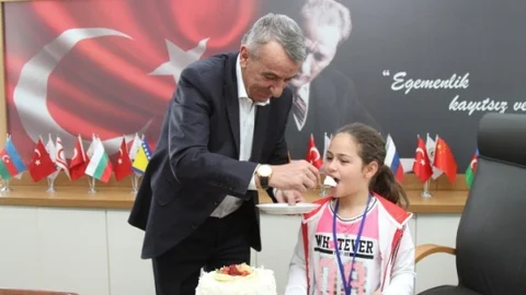 Gaziemir'de Doğum Günü Sürprizi