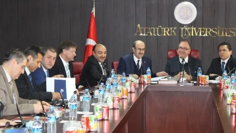 Erzurum'da Bilim Heyetleri Buluştu