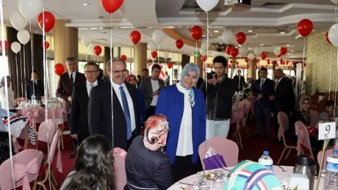 Bursa'da Yetim Çocuklarla Duygusal Kahvaltı