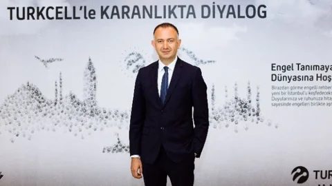 Karanlıkta Diyalog Sergisi İstanbul'da Açıldı