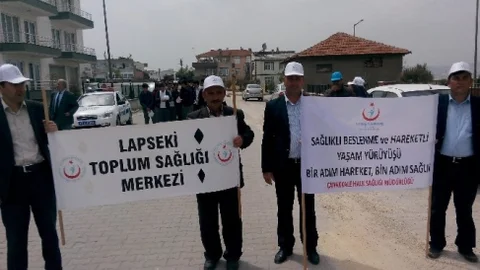 Lapseki'de Sağlıklı Yaşam Yürüyüşü