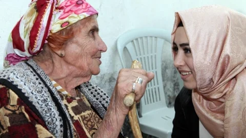 Sena Nur Çelik Alanya'da Seçim Çalışmalarına Devam Ediyor