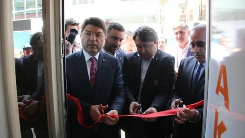AK Parti Kozcağız'da Seçim Bürosu Açtı