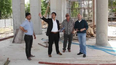 Döşemealtı'nda Cami İnşaatı Devam Ediyor