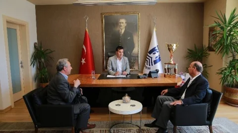 Bağımsız Adaydan Başkan Kocadon'a Ziyaret Gerçekleşti