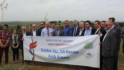 İstanbul'da 562 Çınar Fidanı Dikildi