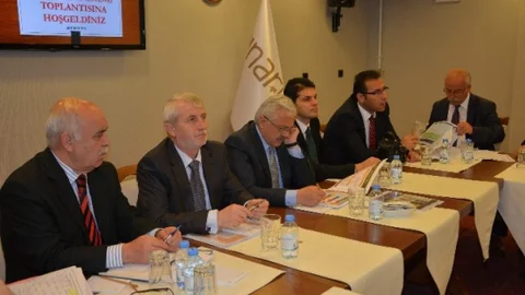 Körfez'de Eğitim Toplantısı Yapıldı