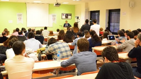 Kocaeli'de Siber Zorbalık Sempozyumu Yapıldı