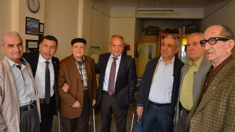 Yaşar Coşkun Akhisar'da Esnaf Ziyareti Yaptı