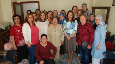 AK Parti Antalya'da Proje Tanıtımı Yaptı