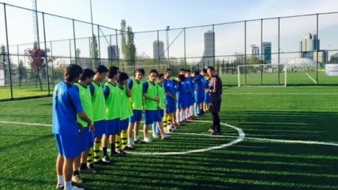 Uluslararası Öğrenciler Futbol Şampiyonası Bursa'da Başladı