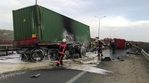 TEM Otoyolunda Zincirleme Kaza